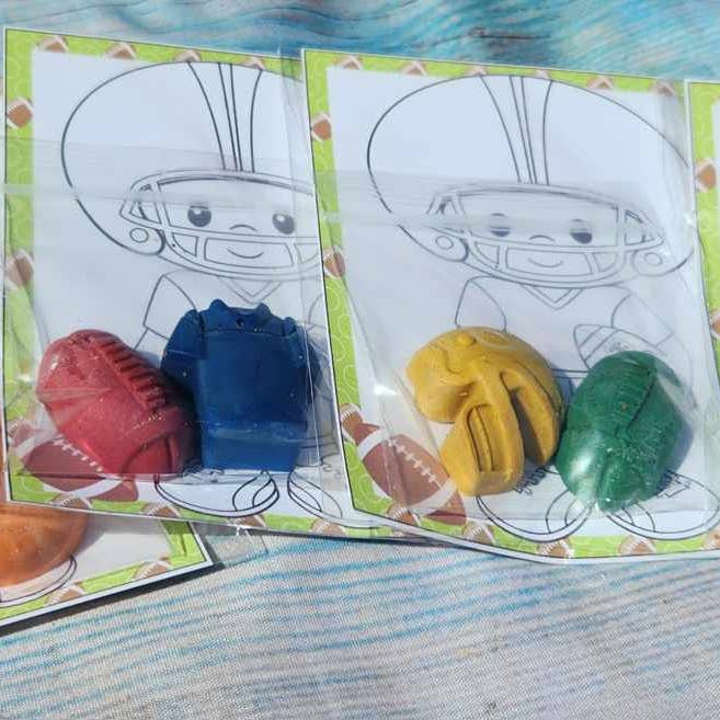 Snazzy Crayons - Wholesale Party Favor - Football Crayons and Coloring Cards | Party Favors