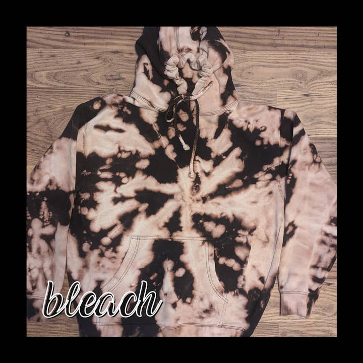 Sweat à capuche unisexe Bleach Dye : Spiral pour la vente par Dizzy Dyes, LLC