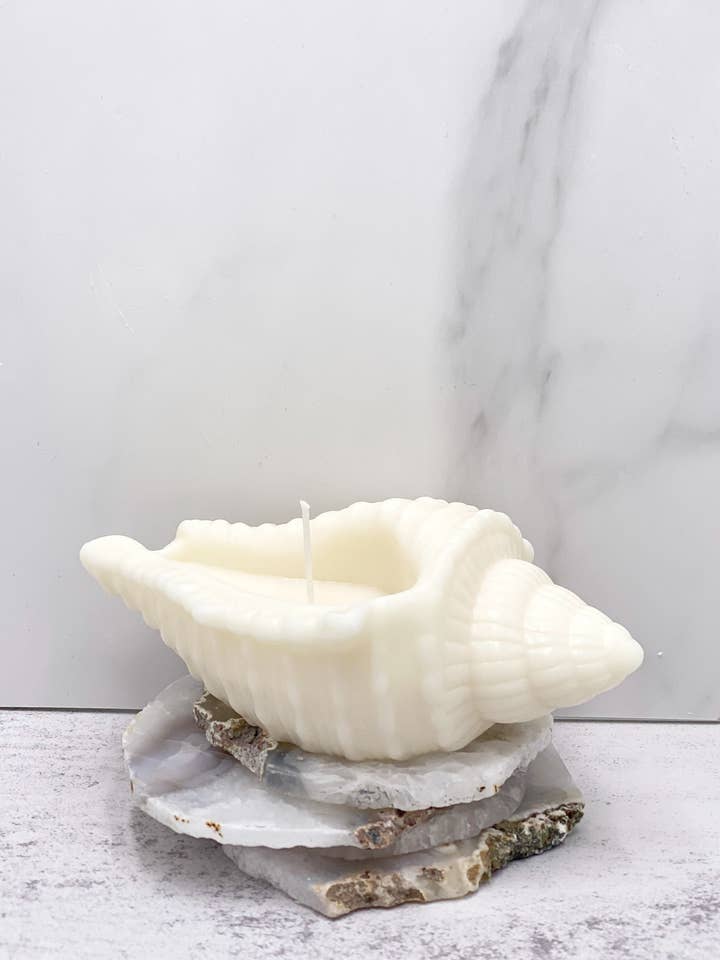 Candles Lab - handmade soy wax big shell candle for wholesale by Candles Lab