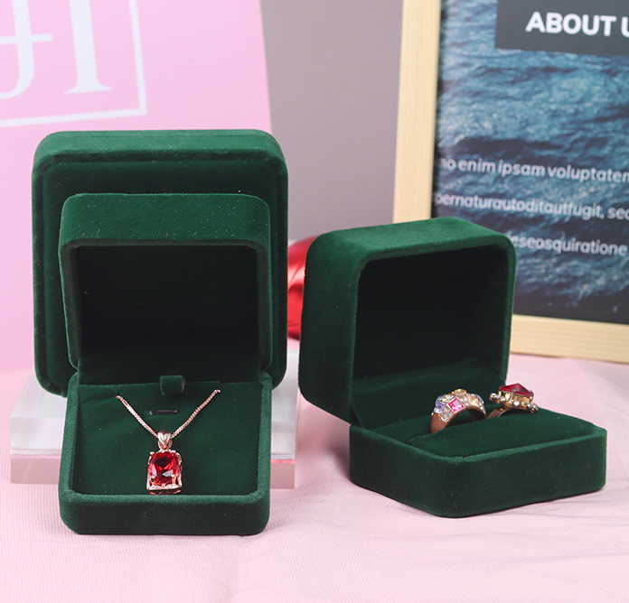 Zakka - Wholesale Jewelry Box/Organizer - Velvet Jewelry Box Green Ring Pendant Necklace Earrings4