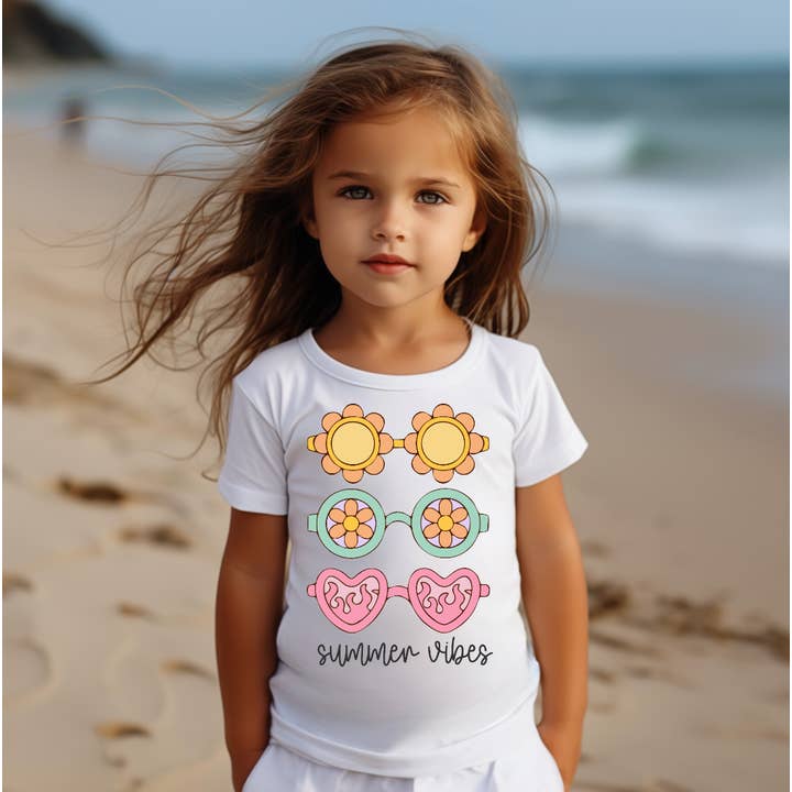 Summer Vibes solbriller til piger T-shirt til børn for engroshandel hos AvaryMaeInspirations