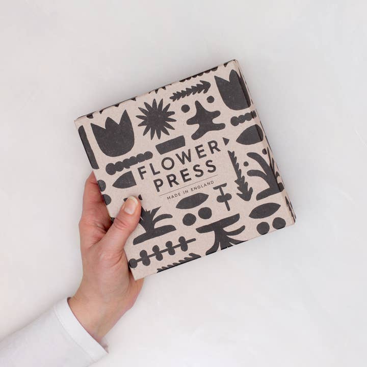 Studio Wald - Wholesale DIY Craft Kit - Flower Press - Abstract
