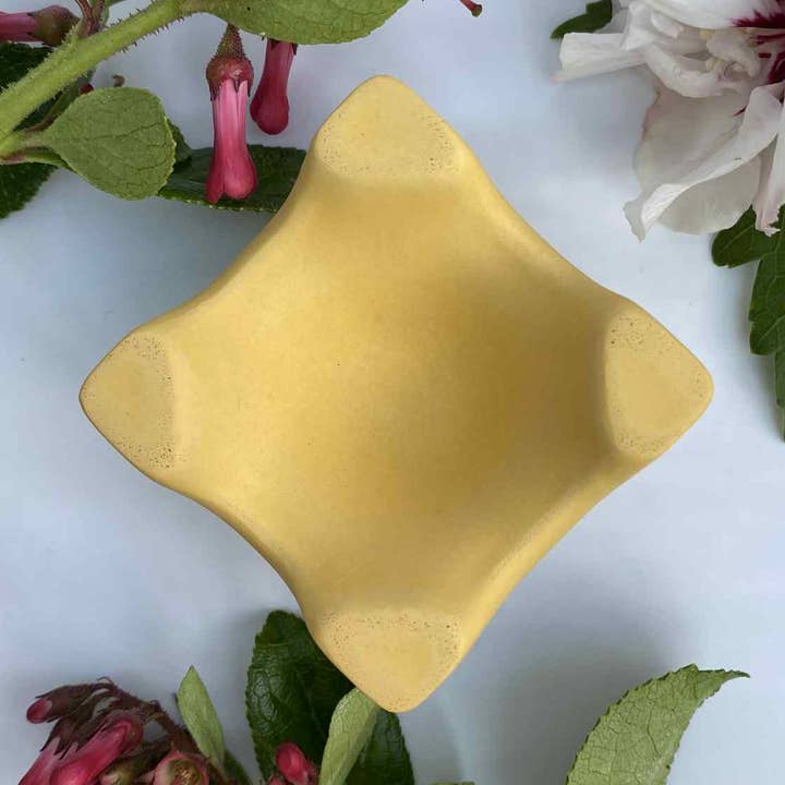 Little Lottie’s - Wholesale Egg cup/holder - Yellow Egg Cup – Colourful Breakfast Tableware0