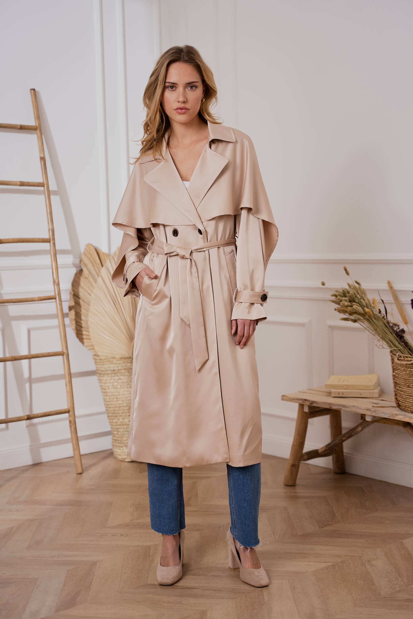 Attentif Paris - Venta al por mayor Gabardina - Mujer - Gabardina larga de satén con cinturón21