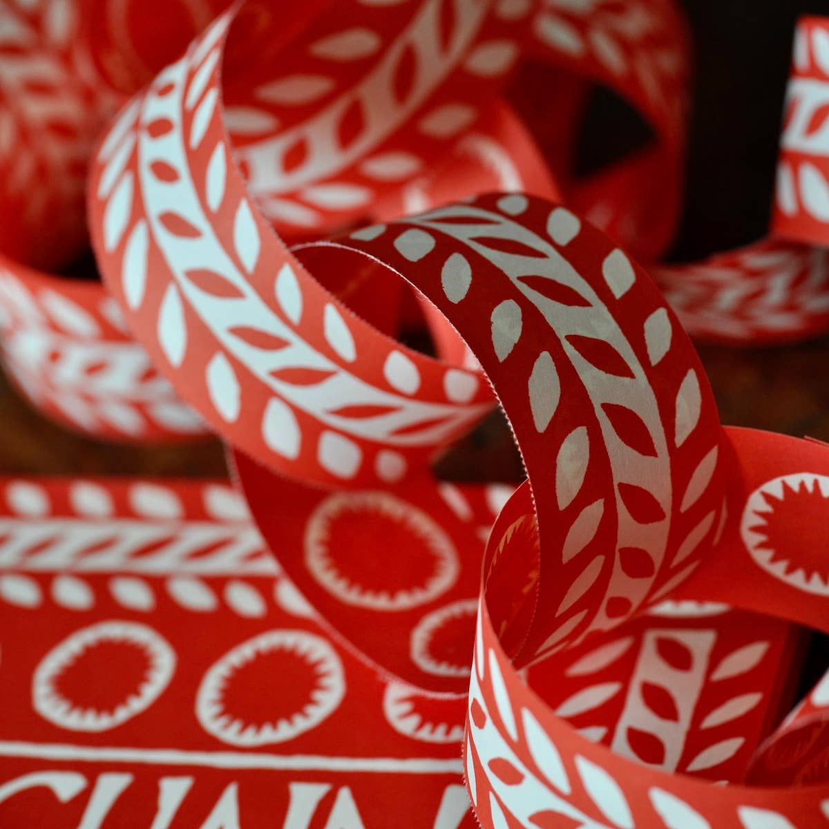Cambridge Imprint - Wholesale DIY Craft Kit - Paperchain 32