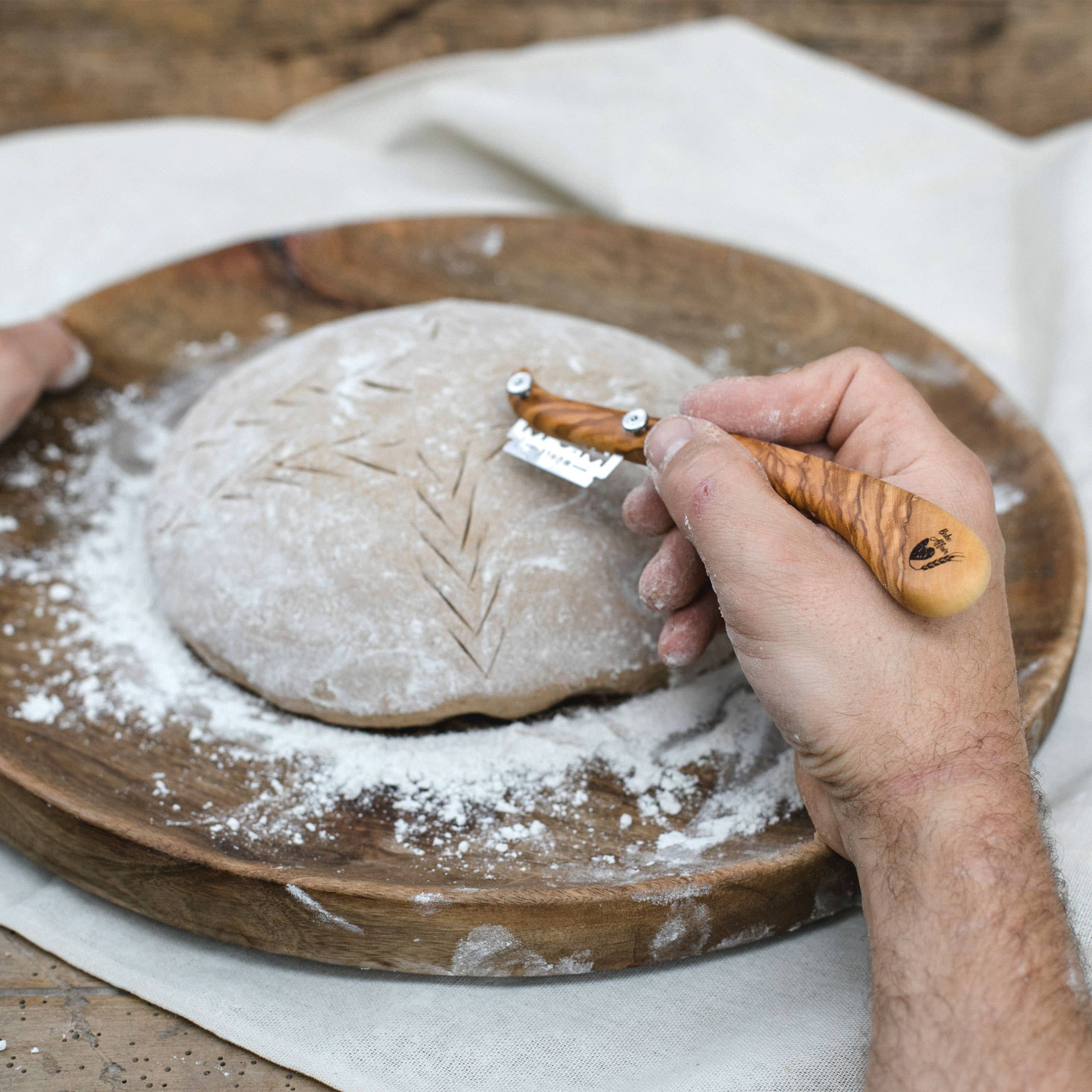 Bake Affair GmbH - Wholesale Kitchen/Utility Knife - Baker's knife3