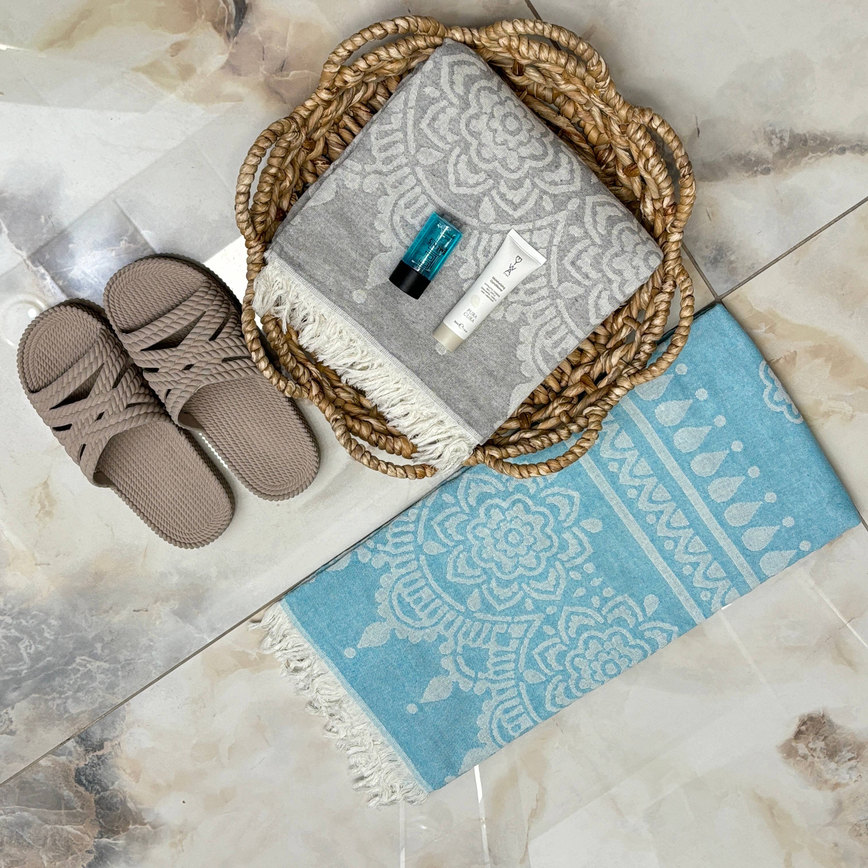 The Loom Wholesale - Wholesale Beach Towel - Floral Motif Turkish Cotton Hammam Towels18