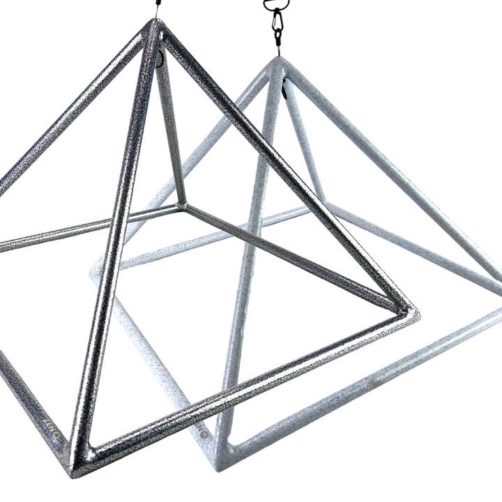 18" Zen-Pyramiden Unglaubliche Harmonische Legierung Singende Pyramide für den Großhandel von HK Higher Knowing