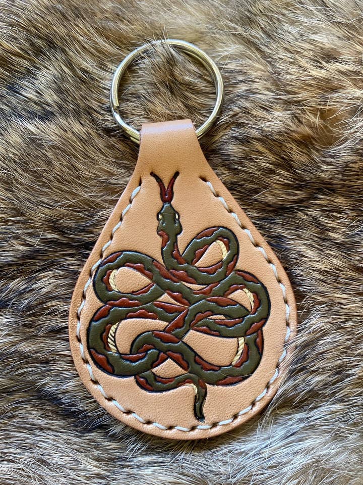 Medusa sleutelhanger voor wholesale door Malevolent Leather