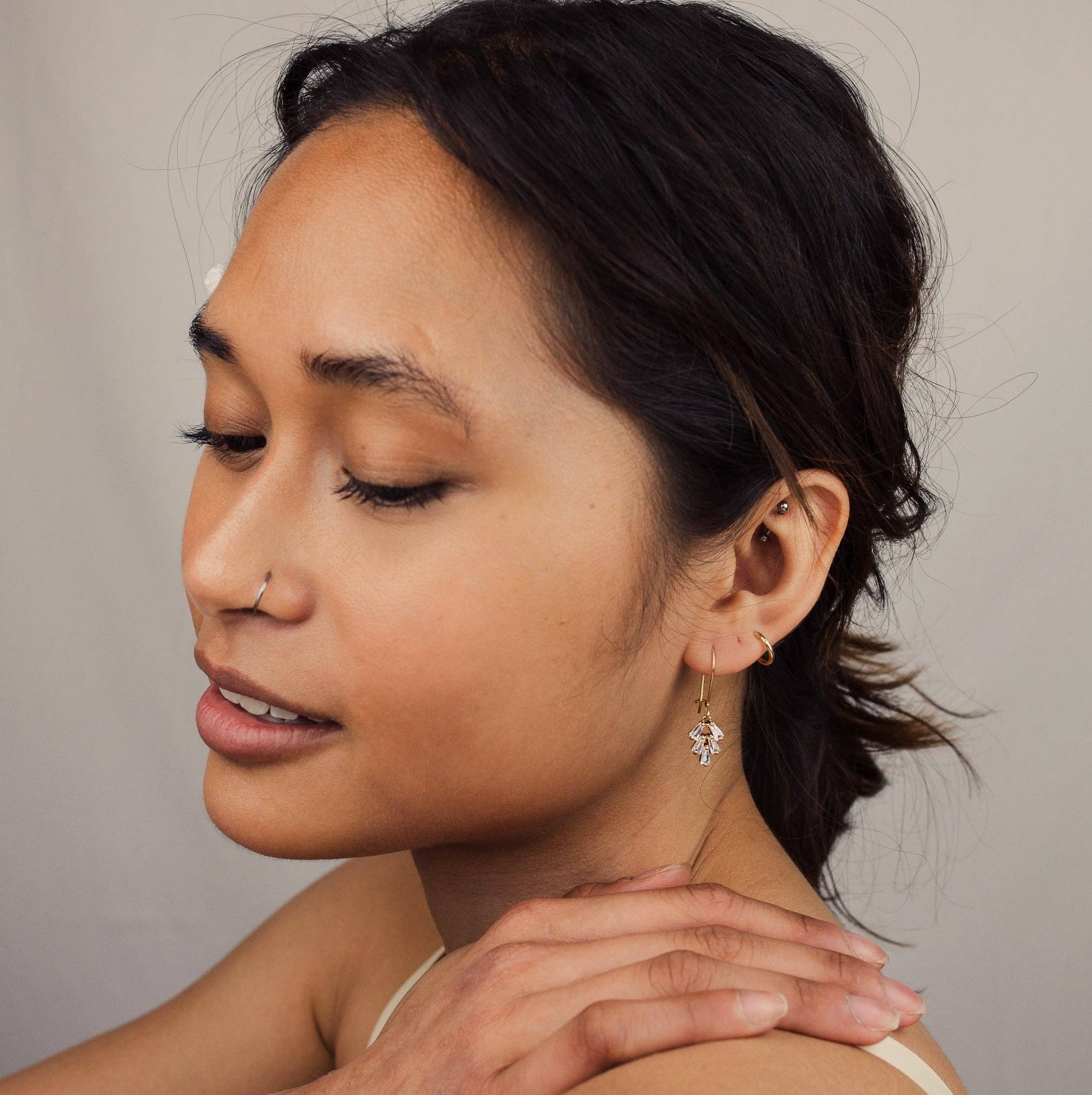 Silk Purse, Sow's Ear – Engroshandel Hængeøreringe og creoløreringe – Art deco-øreringe med krystaller og Chrysler-baguette6