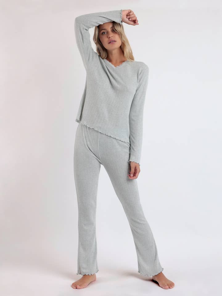 SOFT CANALE V-NECK PYJAMAS for wholesale by ADMAS