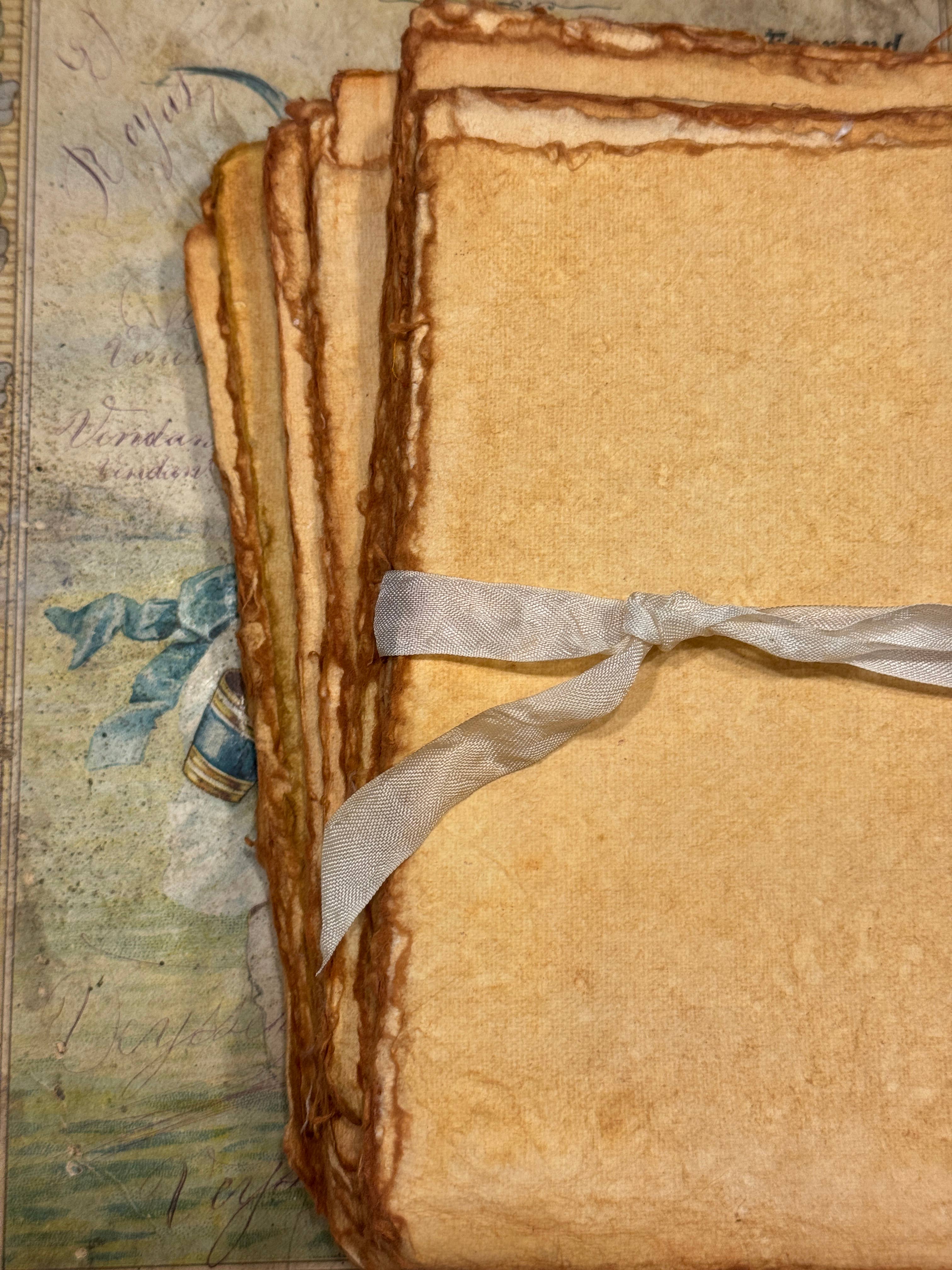 Monahan Papers – Großhandel Bastelzubehör – Handgefertigte Büttenrand-Papierbündel in Kaffeefarbe1