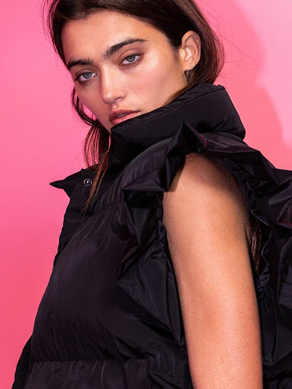 BUCKETLIST INC - Wholesale Outerwear Vest - Women's - IT1813-1 Ruffle Sleeve Crop Down Vest6