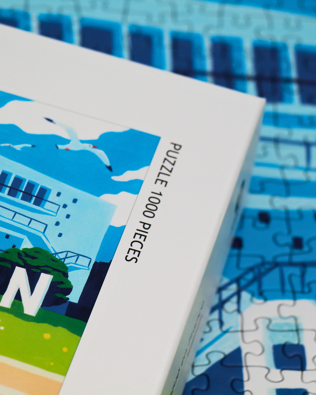 Aparté – wholesale Pussel - Vuxen – 1000-bitars pussel: Royan med konventcentret4