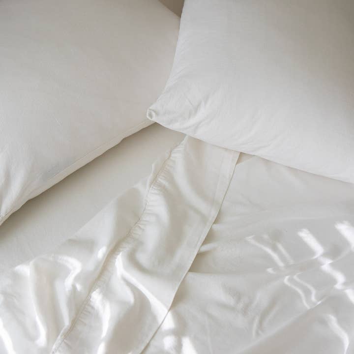 Oasis Fine Linens - Wholesale Sheet Set - Vintage Washed Linen Sheets