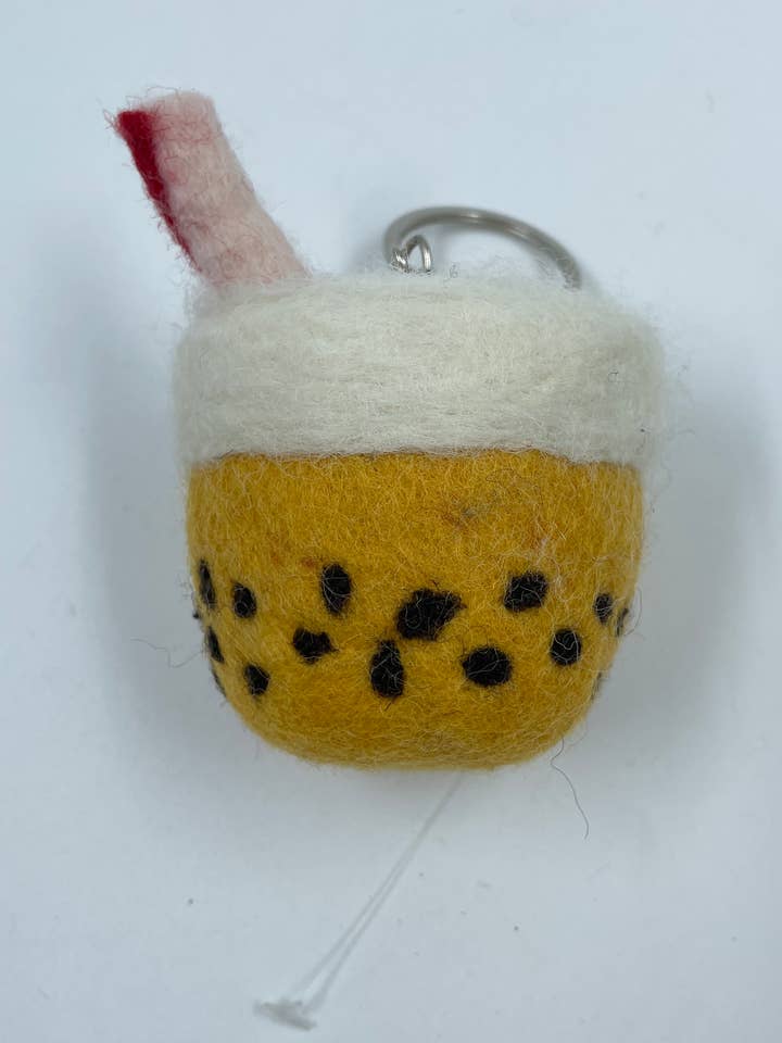 Handgjorda nyckelringar med bubbelte av filt för wholesale av Funky Yak Ltd