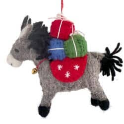 Asino con regali di Natale per la vendita all'ingrosso da parte di Santa and friends