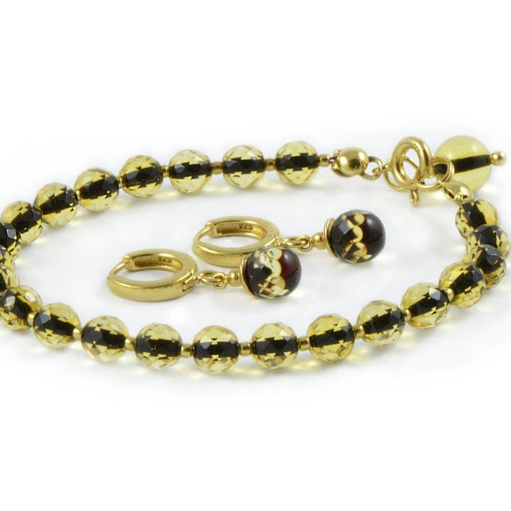 Bracciale in ambra verde sfaccettata con pendente per la vendita all'ingrosso da parte di The Natural Amber