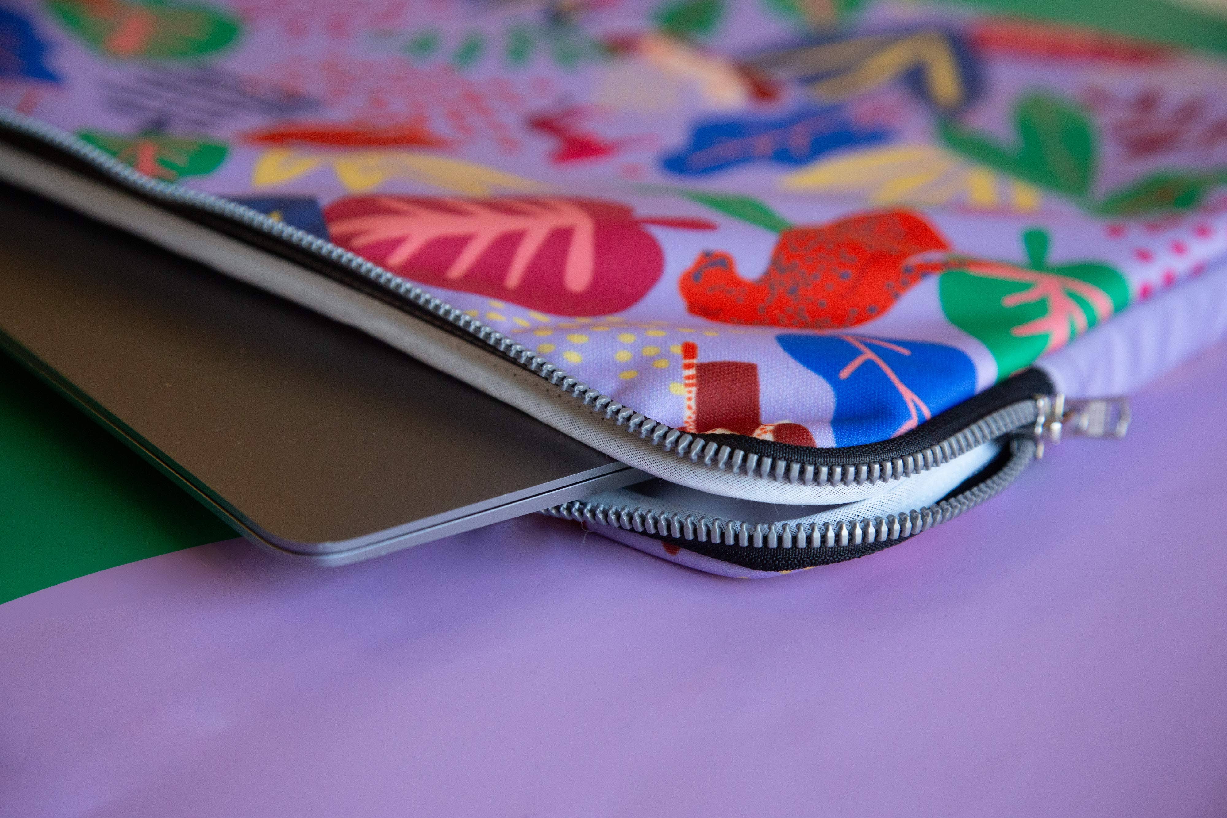 Hello Fred - Wholesale Laptop/Tablet Case - Women's - Case for PC or tablet10