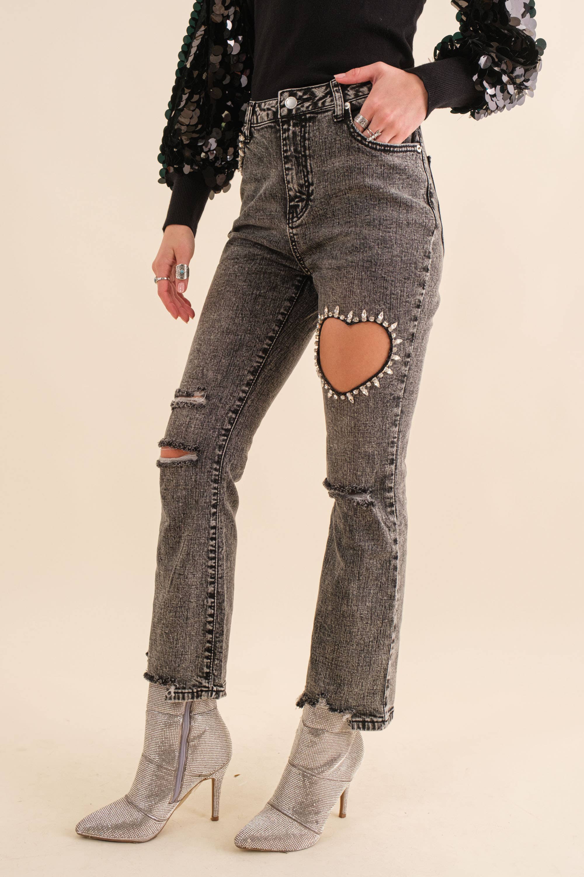 Blue B - Vendita all'ingrosso Jeans - Donna - 22300P - Jeans in denim elasticizzati con bottoni alla caviglia e bottoni a cuore13