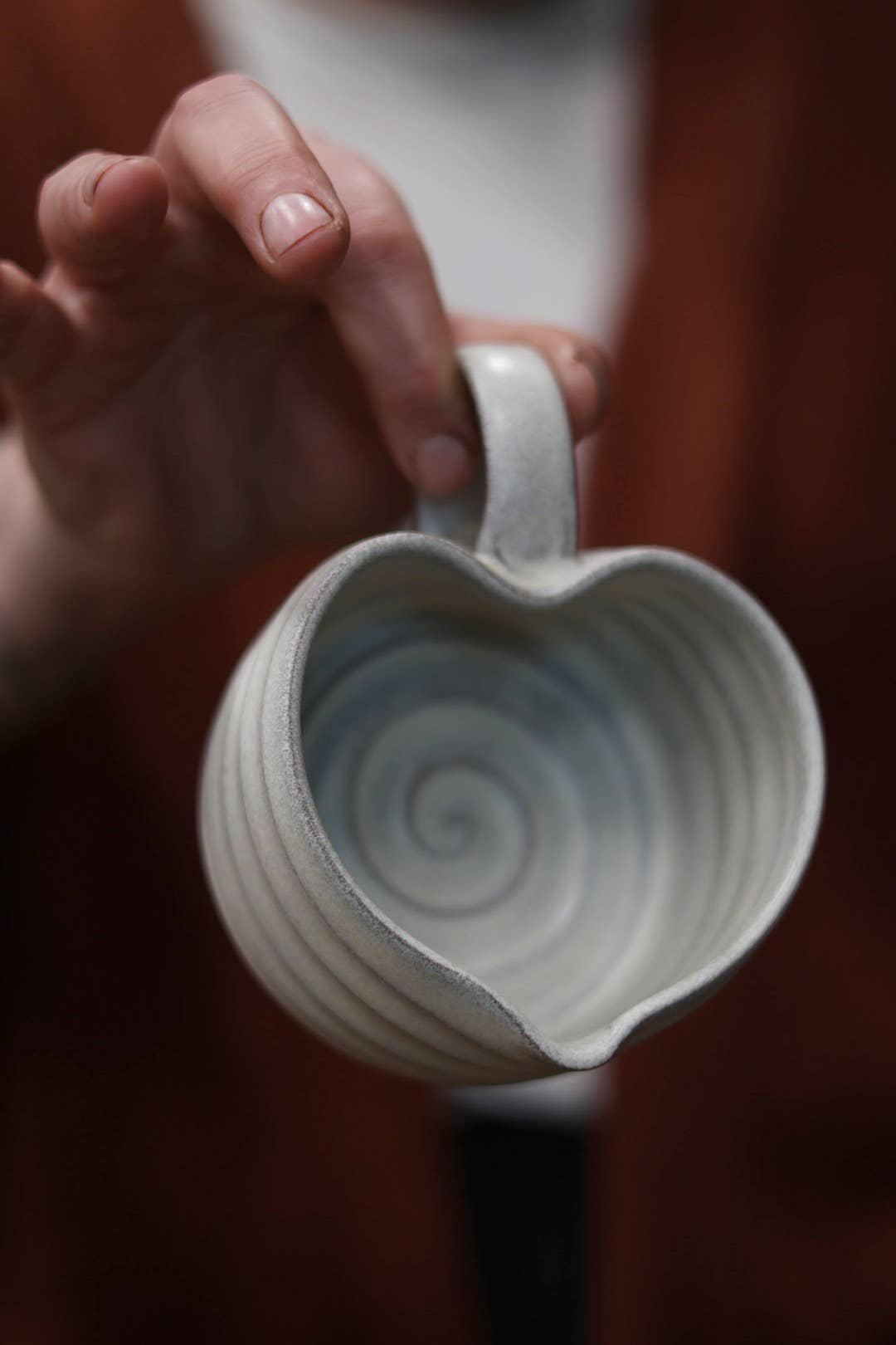 Gravesco Pottery - Wholesale Drinking Glass/Cup - Handmade Heart-Shaped Latte Mug in Cream6