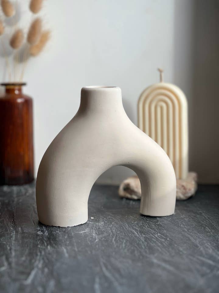 Vase Guérite - Décoration en Jesmonite pour la vente par L'atelier d'à côté