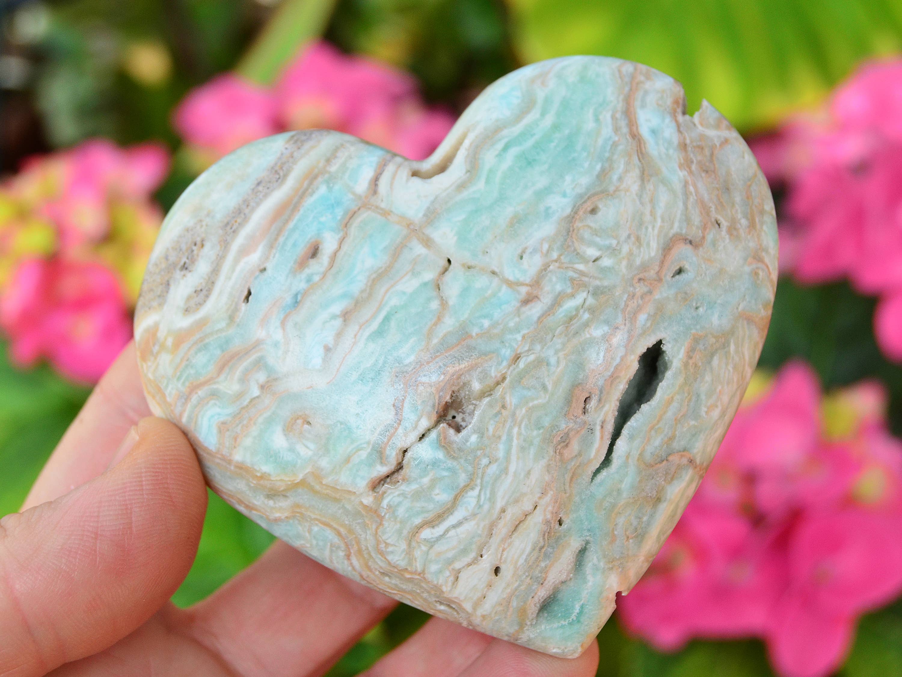 Kaia & Crystals – Großhandel Spiritueller Stein/Kristall – Herz aus blauer Aragonit-Kristallskulptur (50 mm - 85 mm)7