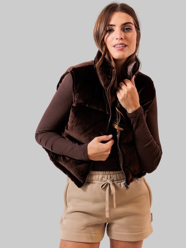Après Actif - Wholesale Outerwear Vest - Women's - Alps Velvet Down Vest — Espresso2