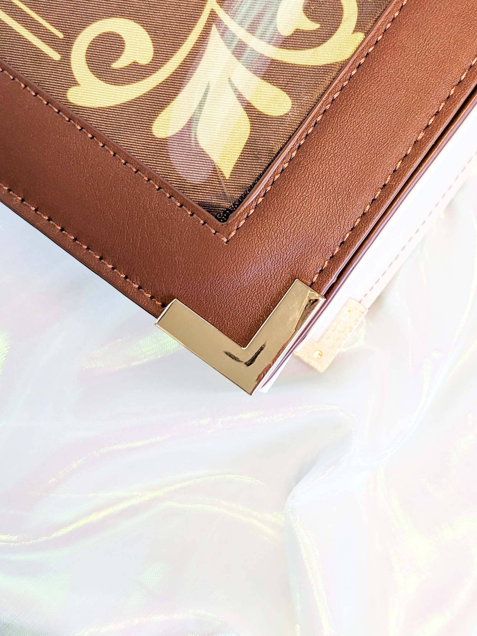 Rainbow Space Unicorn - Vente Sac à bandoulière – unisexe - Sac Bookish Ita marron Academia8