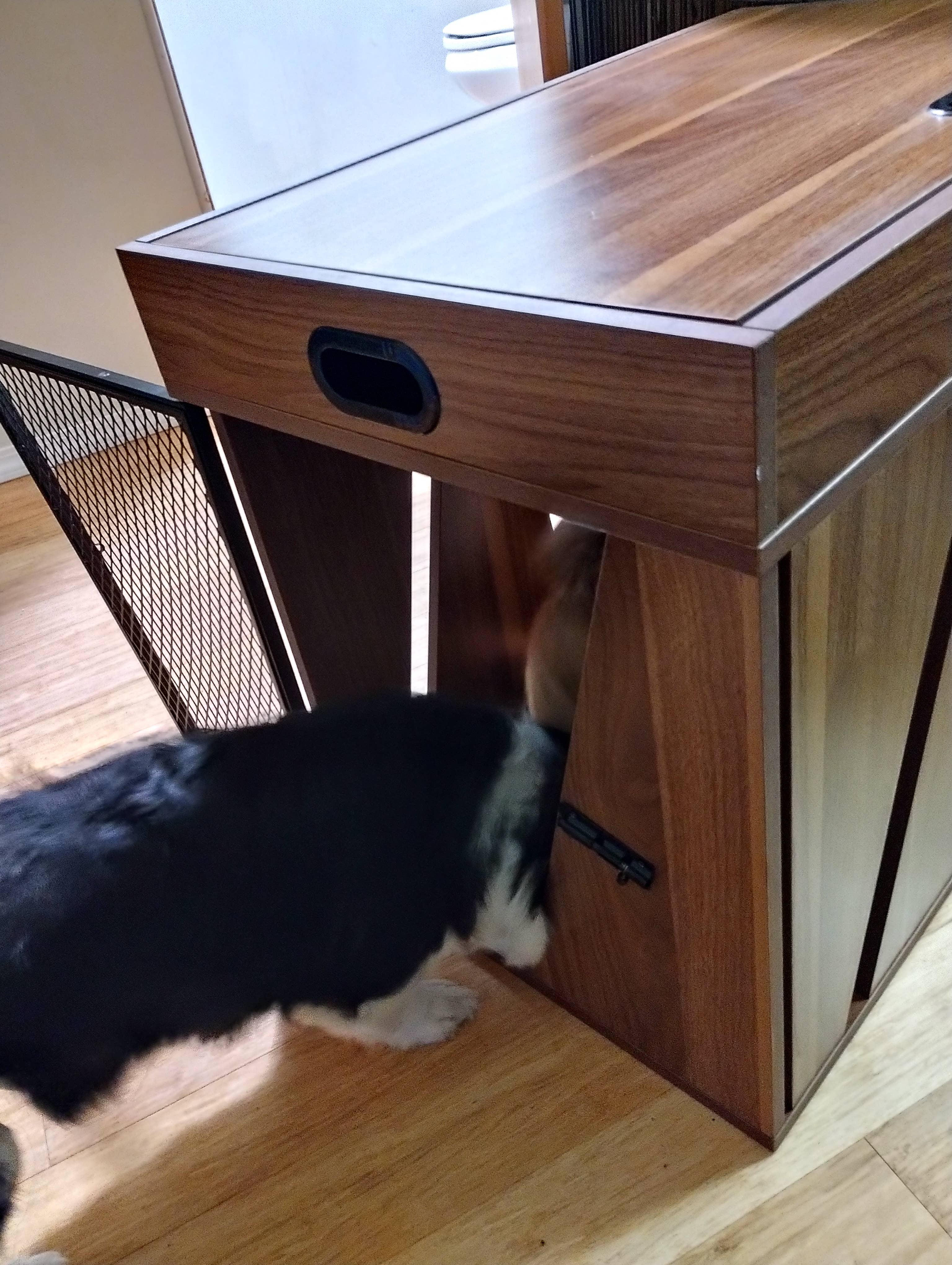 Designer Pet Products, LLC - Wholesale Pet Carrier - Cat/Dog - Dog Crate ,Dog Furniture ,Lucky Kennels Penny10