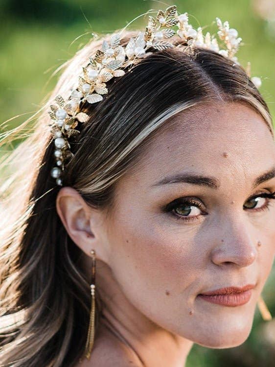 Artemis lagerblad och pärlkrona för wholesale av Miss Foxine Couture