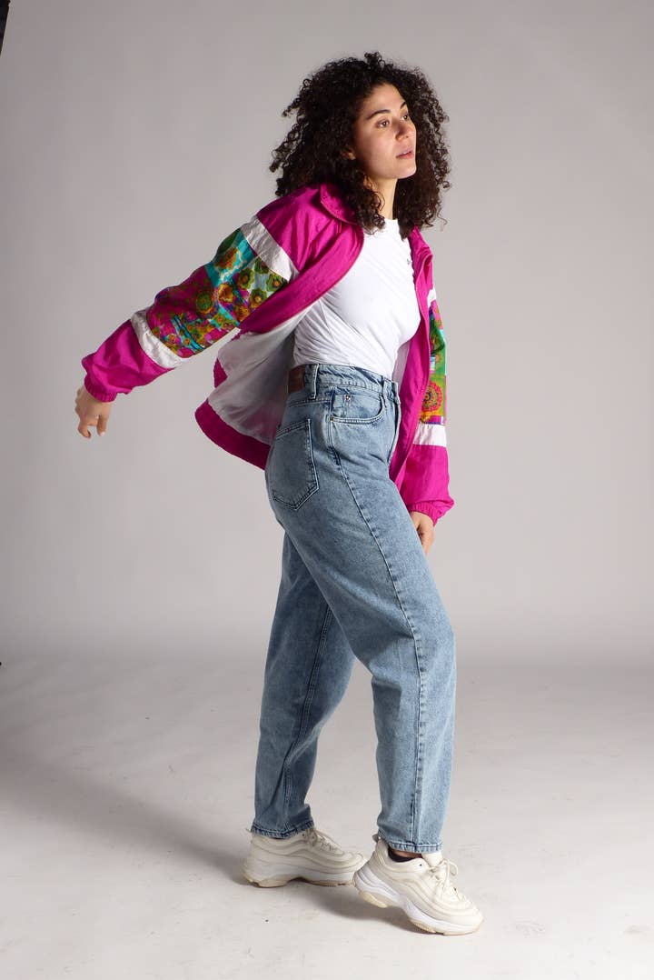 Blue Mom jeans for women - iconic from the 80s for wholesale on Faire0