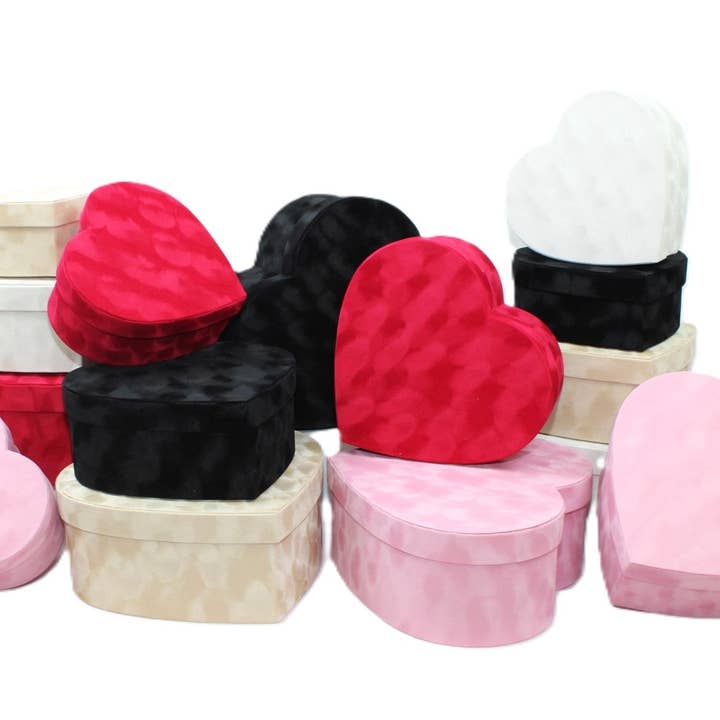 Chic Velvet Heart Flower Box with Lid for wholesale by Elegant Design Supply