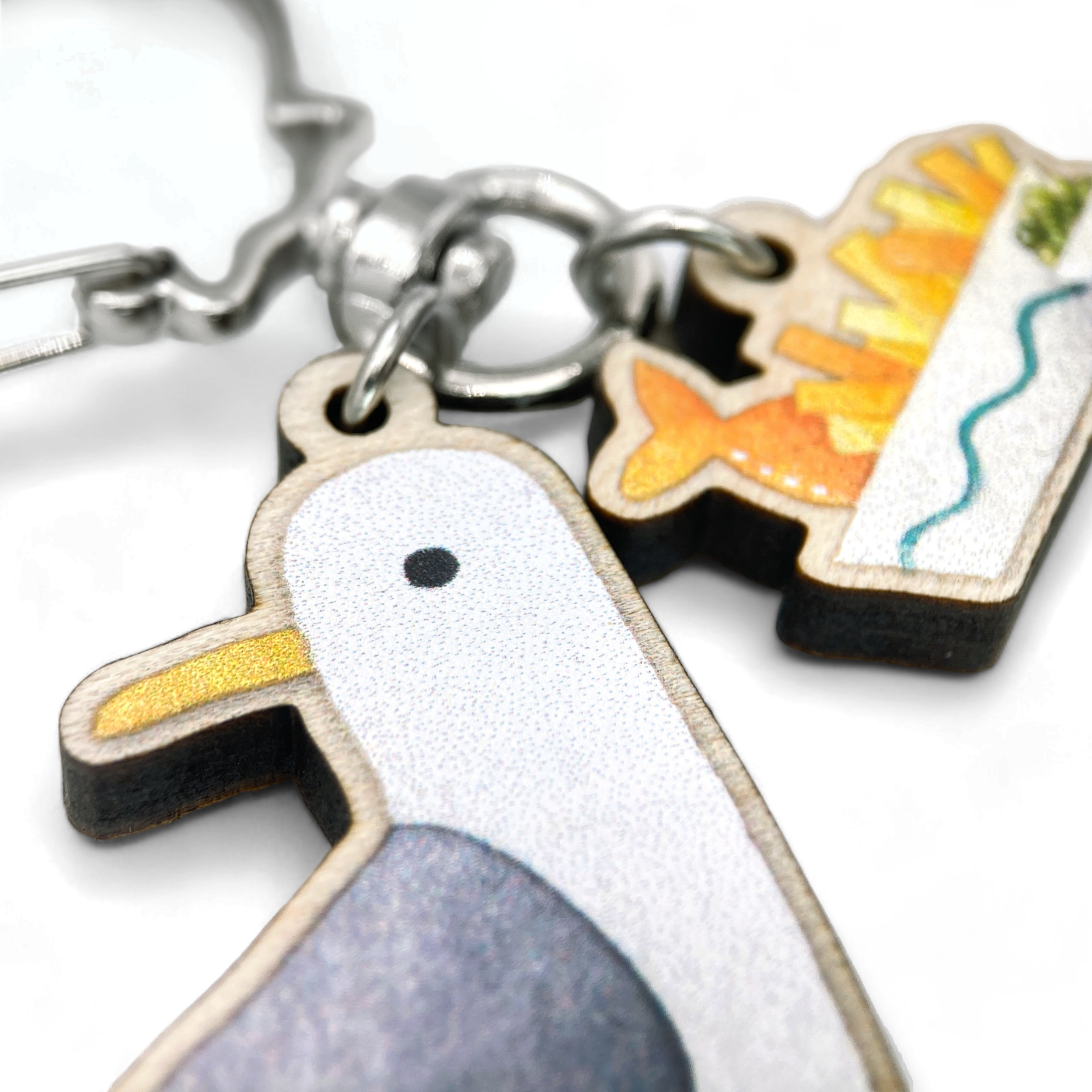 East Neuk Beach Crafts – wholesale Keychain – Unisex – Seagull Keyring - Fish and Chips - Wooden Seaside Gifts3