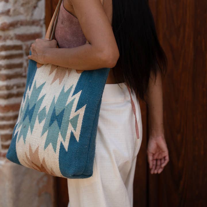 AMASOUK - Wholesale Tote Bag - Women's - Playa Bucket Tote2