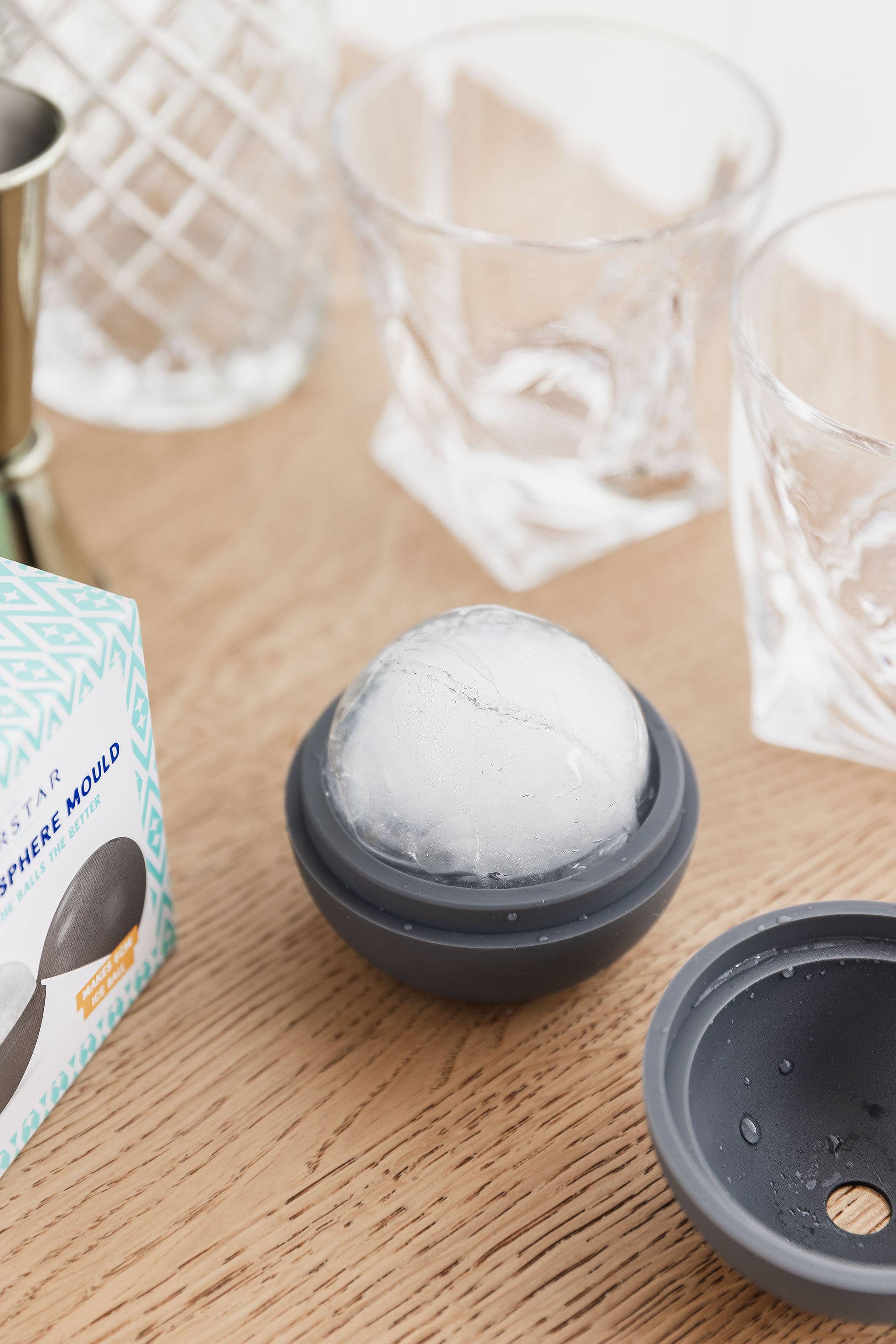 UBERSTAR – wholesale Ice tray/mould – Giant Silicone Ice Sphere Mould4