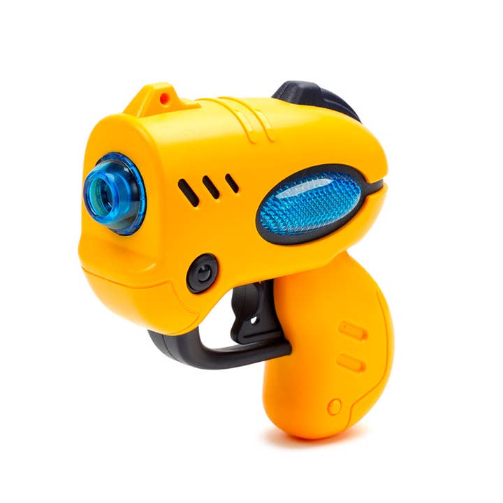 Puckator Ltd – wholesale Classic toy – Kids – Light & Sound Space Gun Toy4