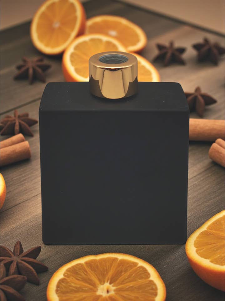 Pomander Spice No. 7 Reed Diffuser 6oz for wholesale by Morgan Paris Skin Boutique