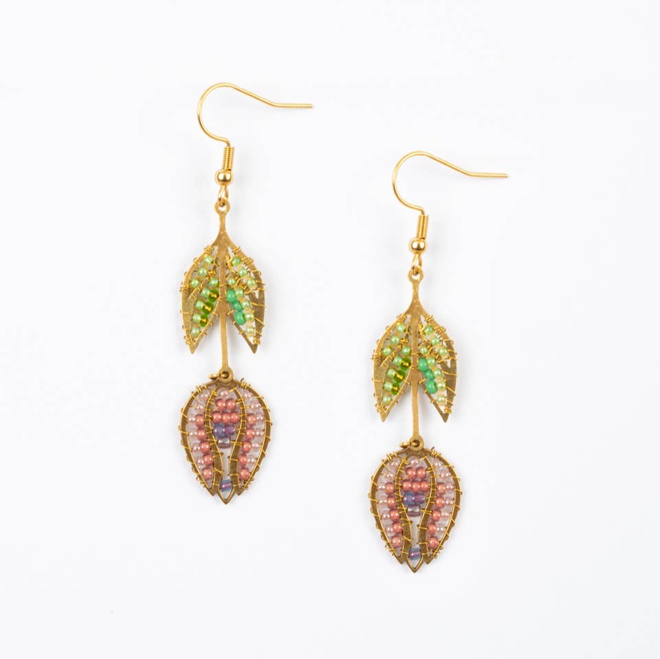 Altiplano - Wholesale Dangle Earrings - Hanging Tulip Earrings1