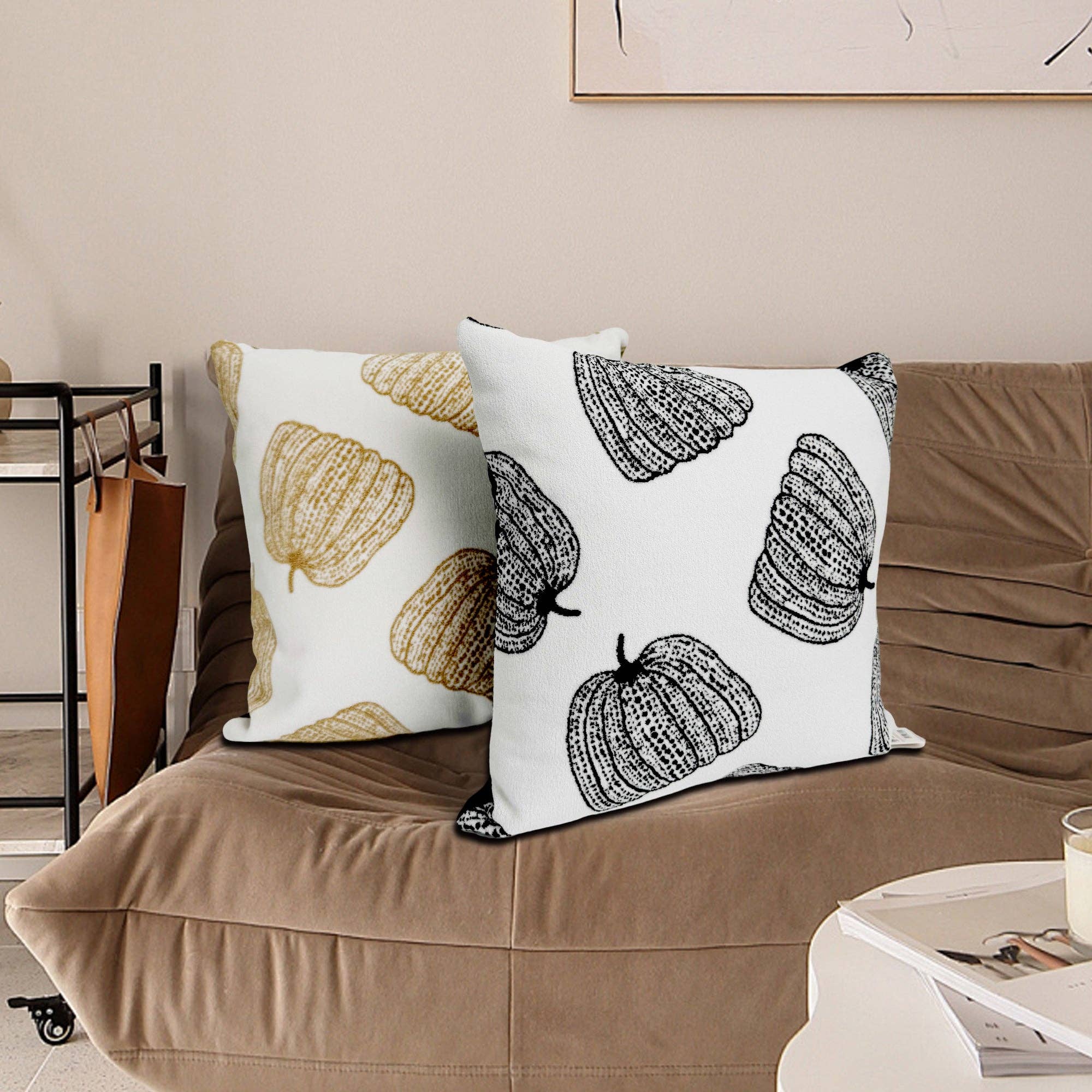 FLUFFERY - Vente Coussin décoratif - Coussin décoratif de vacances en forme de citrouille, noir (45 cm x 45 cm)2