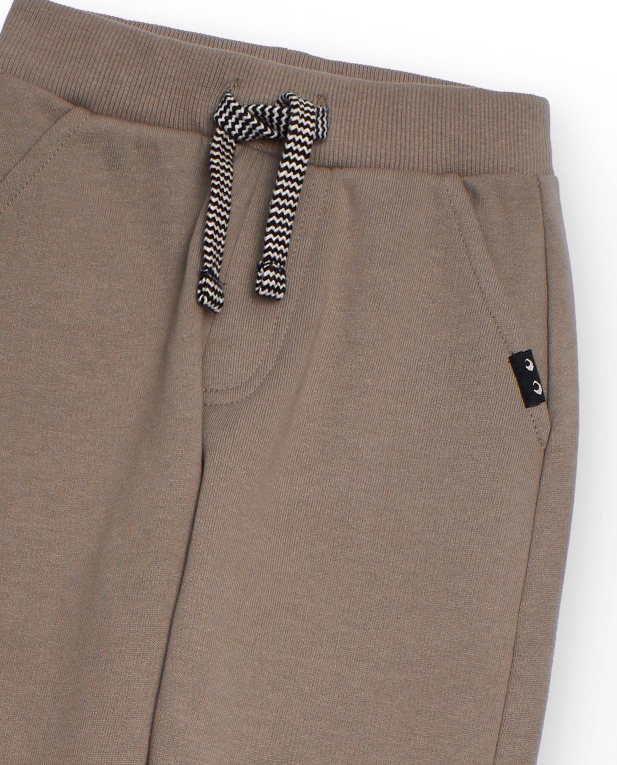 tuc tuc - Wholesale Pants - Kids - Taupe jogger pants for boys with an elastic waistband2