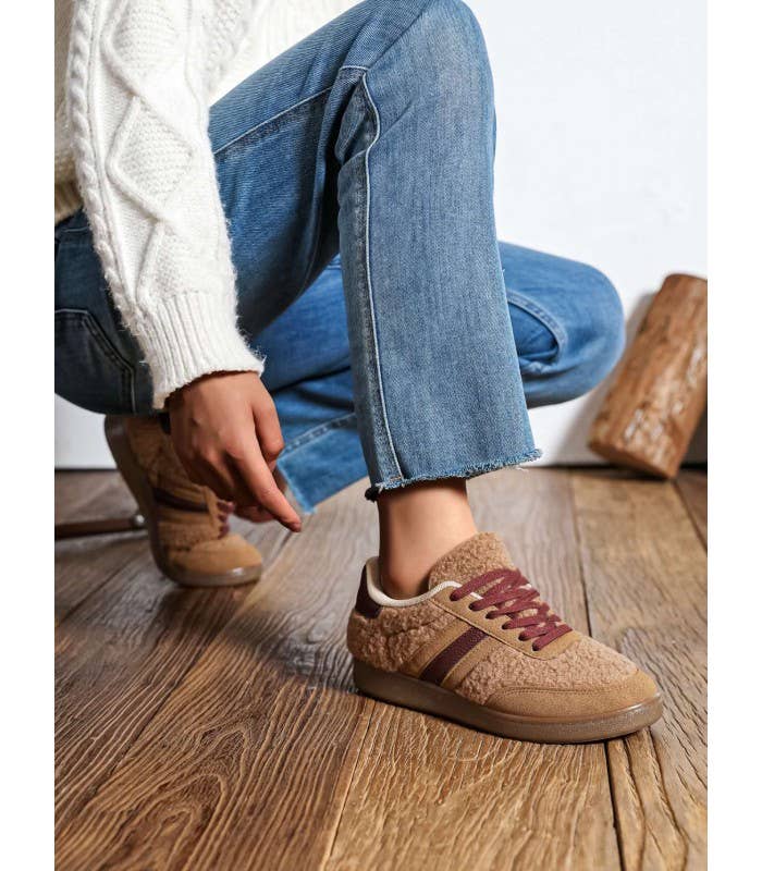 SWEET MAGIC SHOES & BAGS - Wholesale Lifestyle Sneakers - Women's - SUEDE CASUAL SNEAKERS WITH RUBBER SOLE