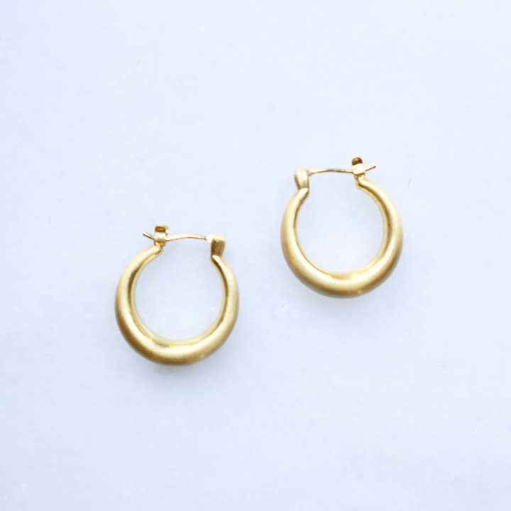 Timeless Gold Hoop Earrings for wholesale by Tuuli Stones