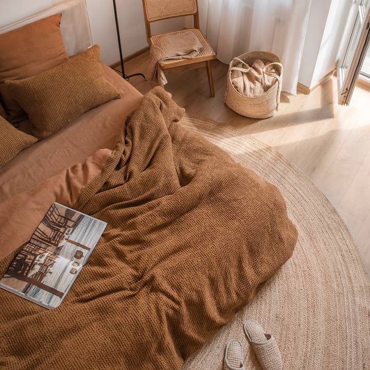 MagicLinen - Wholesale Bedding Set - Reversible waffle linen duvet cover set in Cinnamon