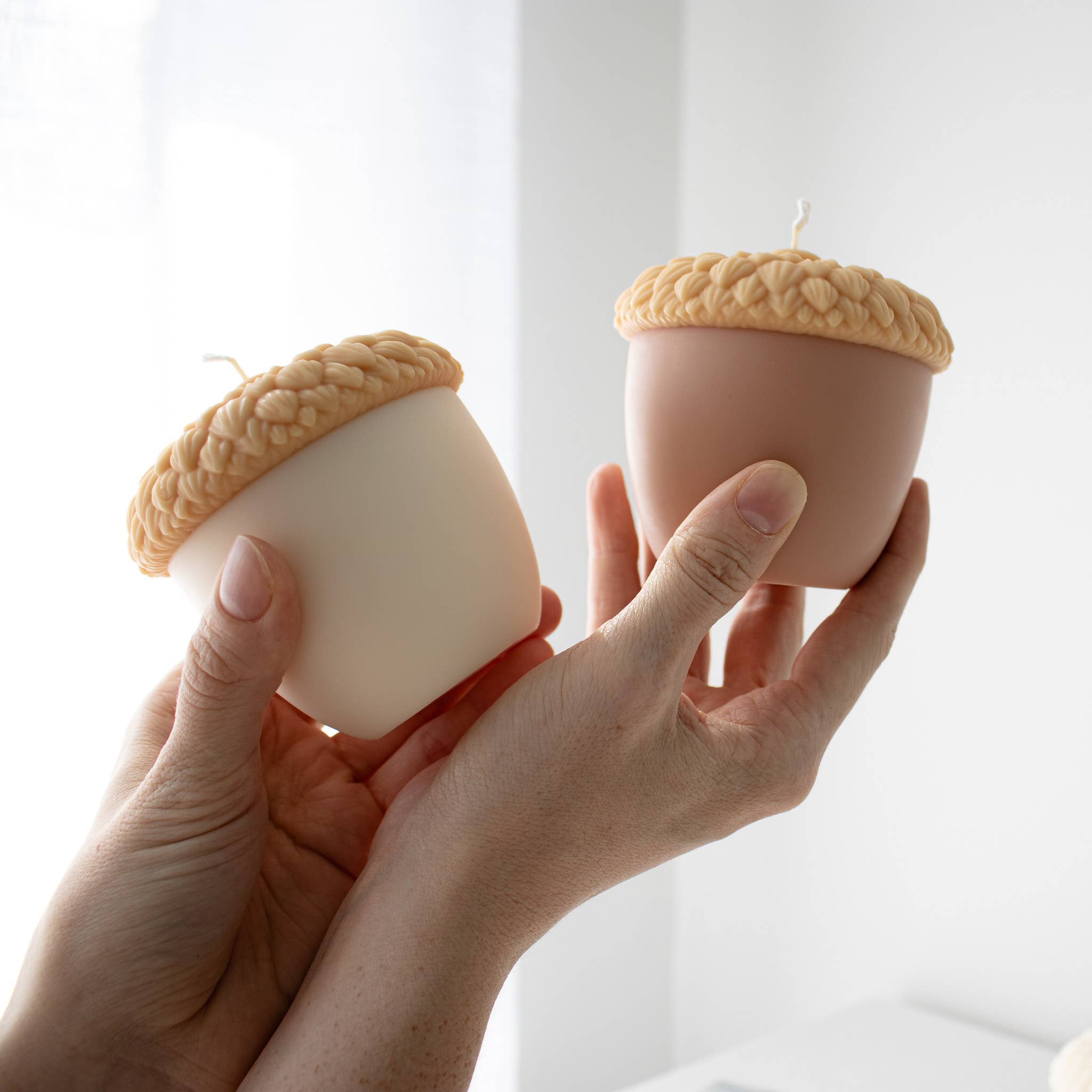 Glowing Harmony Candle Co - Wholesale Novelty Candle - Acorn Candle | Autumn Candles |Christmas Home Decor6