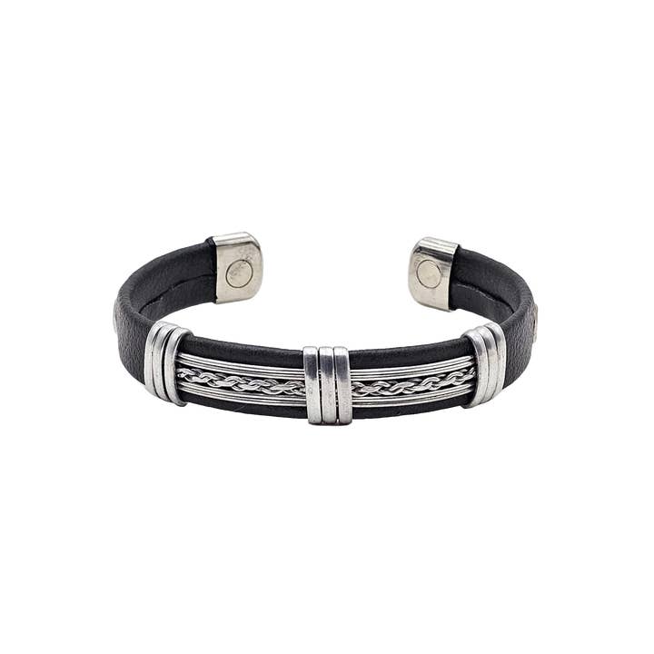 Treasure Jewelry – Engroshandel Manchetarmbånd – Armbåndsmanchet i massivt kobber med kunstlæder og magnetlukning3