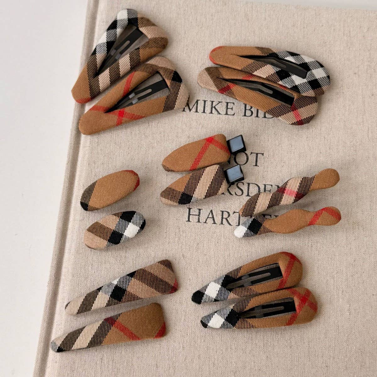 ACCITY - Wholesale Scrunchie - Women's - Starry Fabric Scrunchie Triangle Hair Clip_CWAHA0814710