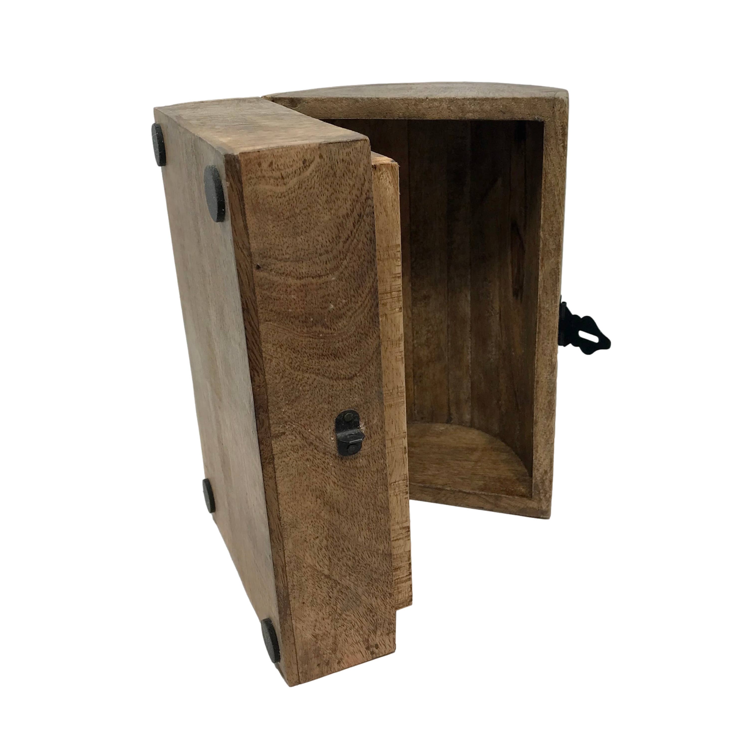 Wilco Home – Großhandel Dekoschachteln – Spring Decor Tischtruhe aus geschnitztem Holz mit Scharnier „Sea Breeze“10