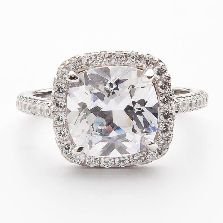 Bague Hollywood pour la vente par Glazd Jewels