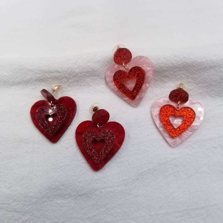 Orecchini in acrilico con glitter a doppio cuore - San Valentino per la vendita all'ingrosso da parte di ENA Jewelry